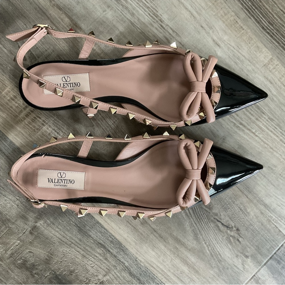 VALENTINO GARAVANI
Rockstud Bow Slingback Flats - Black-size 38 - Picture 2 of 9